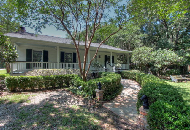7222 Wood Acres Road, Fairhope, AL 36532