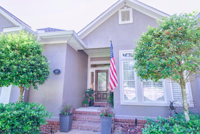 100 Pinetop Circle, Fairhope, AL 36532