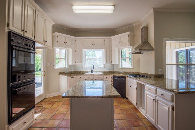 19030 County Road 13, Fairhope, AL 36532