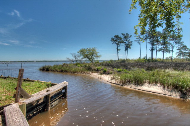 10350 Canal Circle, Fairhope, AL 36532