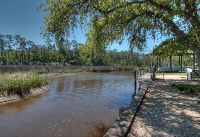 10350 Canal Circle, Fairhope, AL 36532