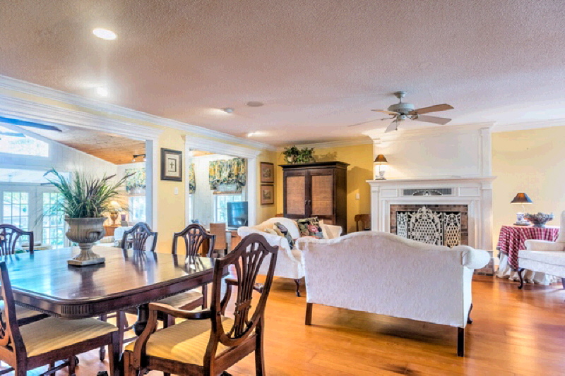 18 Fels Avenue, Fairhope, AL 36532