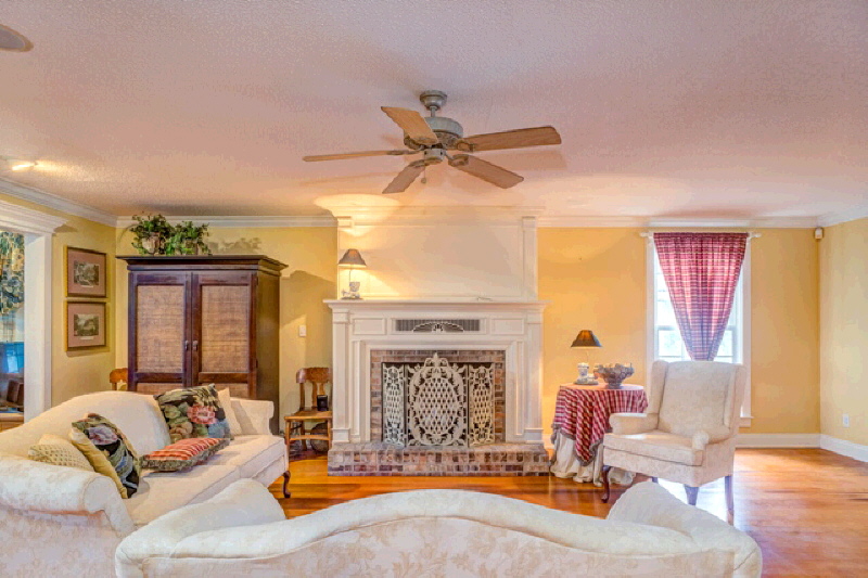 18 Fels Avenue, Fairhope, AL 36532