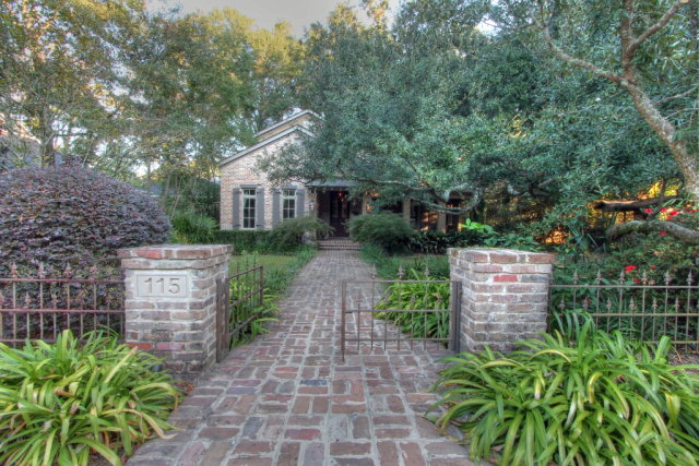 115 Oak Av, Fairhope, AL 36532