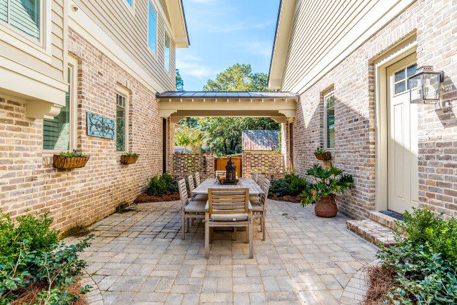 111 Magnolia Avenue, Fairhope, AL 36532