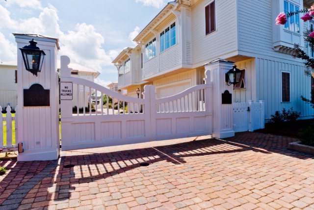 2 Downtown Founders Lane, Fairhope, AL 36532