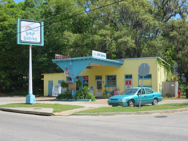 369 Mobile Street, Fairhope, AL 36532