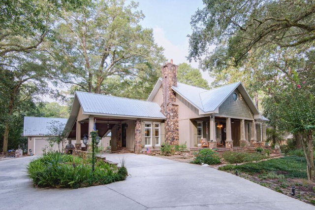 210 Pier Avenue, Fairhope, AL 36532