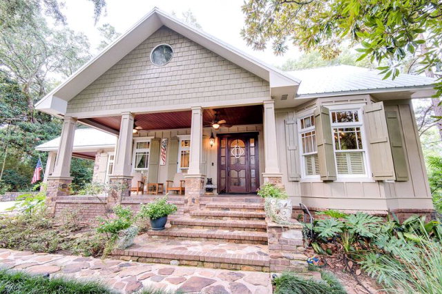 210 Pier Avenue, Fairhope, AL 36532