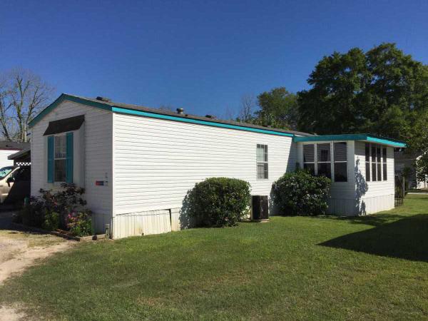 Country Place Mobile Home Park12665 County Rd 9, Lot #20Foley, AL 36535