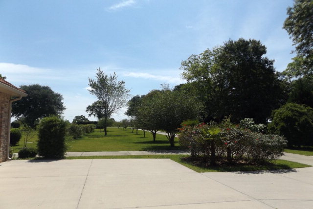 22950 Wolf Bay Dr, Foley, AL 36535