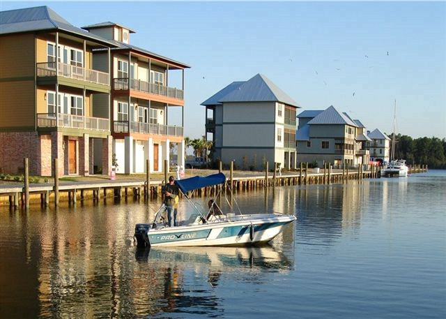 33 Lafitte Blvd, Gulf Shores, AL 36542