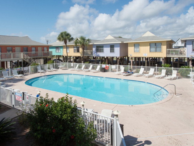 620 Beach Blvd, Gulf Shores, AL 36542