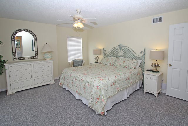 949 Beach Blvd, Gulf Shores, AL 36542