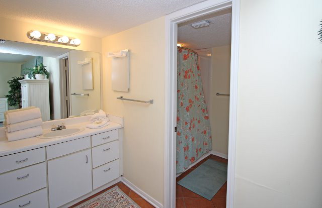 949 Beach Blvd, Gulf Shores, AL 36542