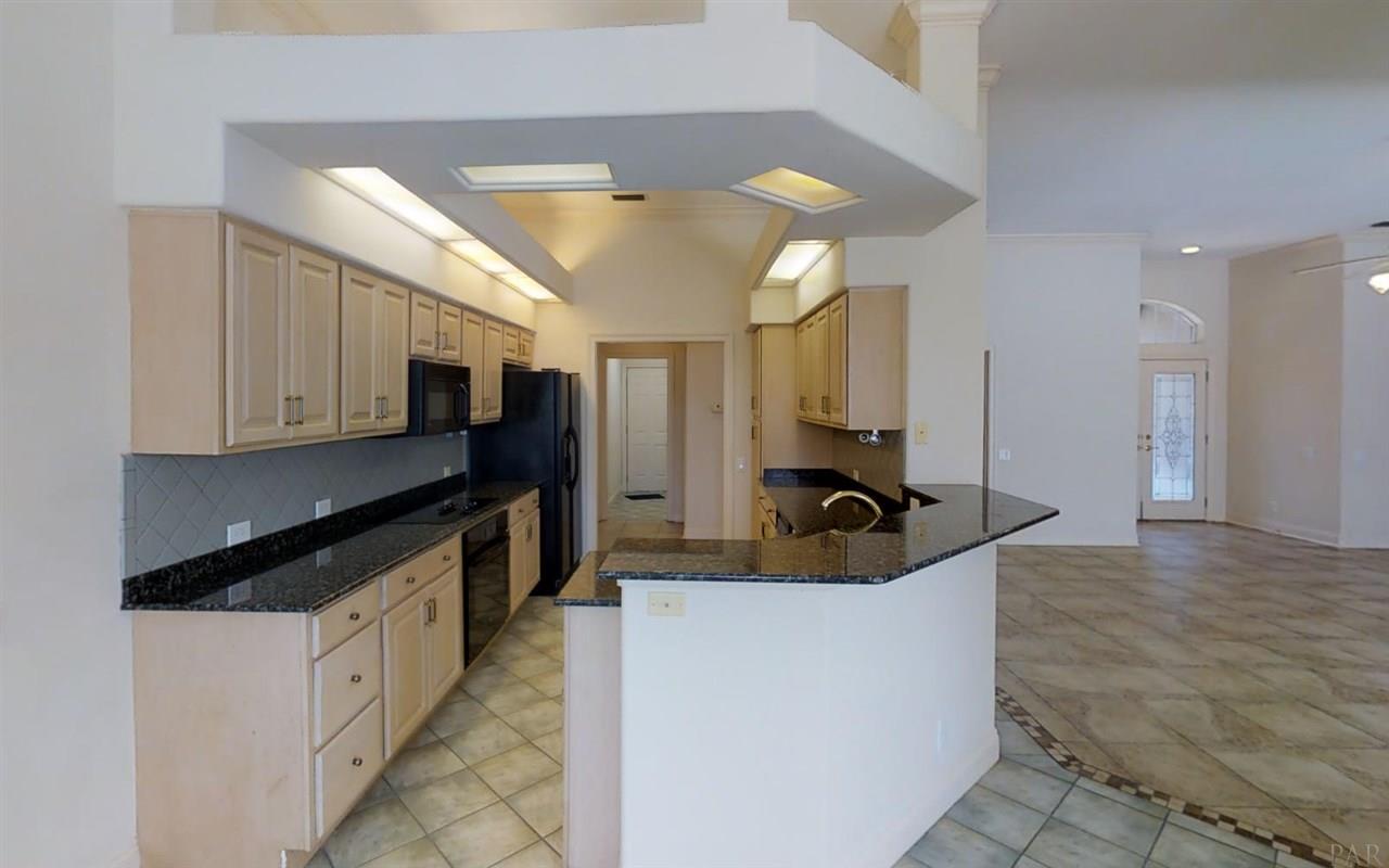 37 LAGOON DR, Gulf Shores, AL 36542