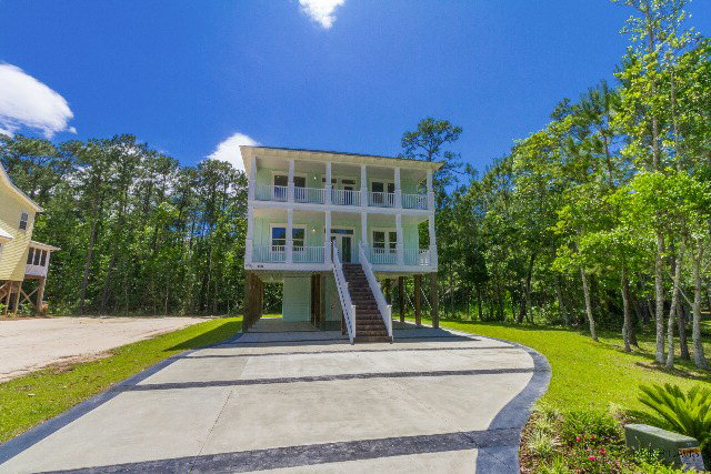 5157 Skiff Ln, Gulf Shores, AL 36542