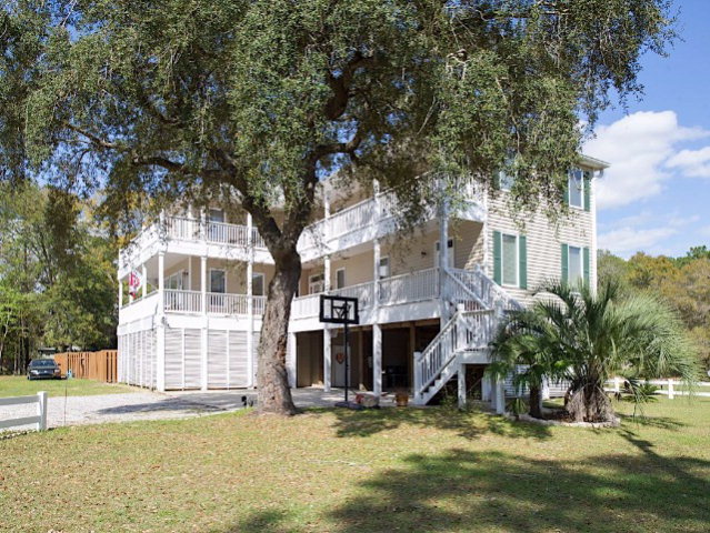 18725 Pine Acres Rd, Gulf Shores, AL 36542