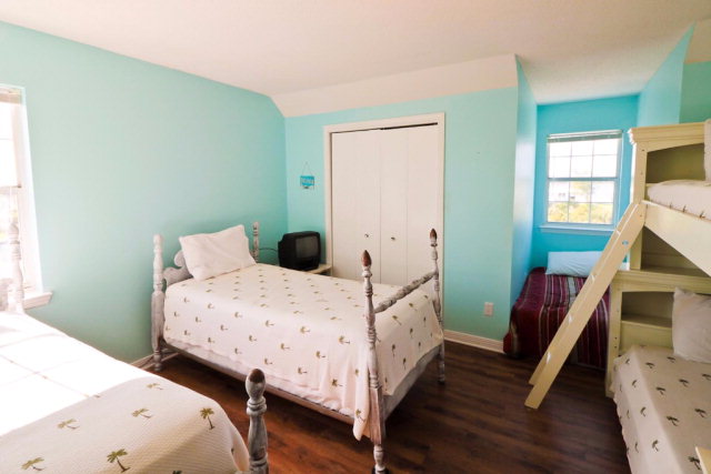 1143 Lagoon Avenue, Gulf Shores, AL 36542