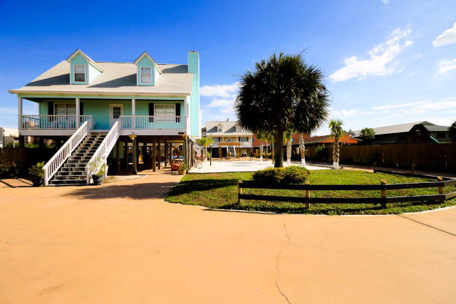 1143 Lagoon Avenue, Gulf Shores, AL 36542
