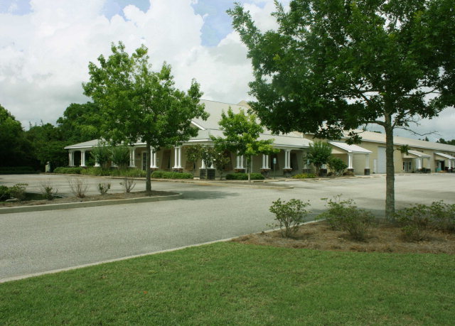 1240 Commerce Dr, Gulf Shores, AL 36542