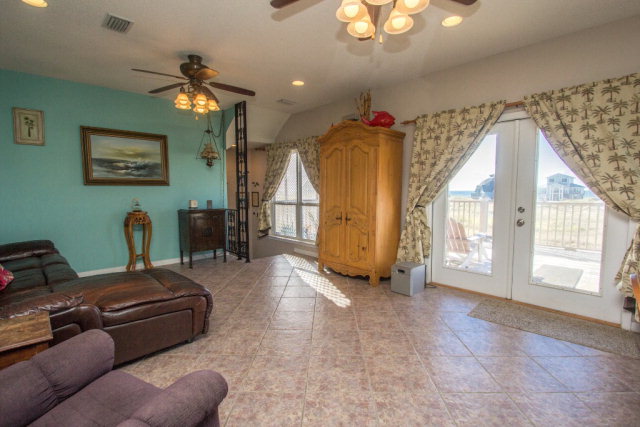 5705 Pizarro Av, Gulf Shores, AL 36542