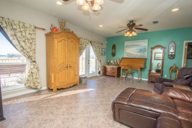 5705 Pizarro Av, Gulf Shores, AL 36542