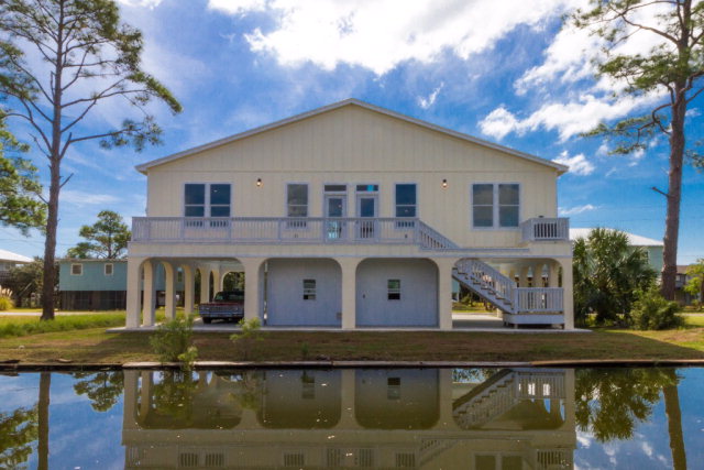 232 4th Avenue, Gulf Shores, AL 36542