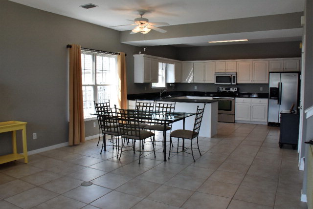 214 Shoreland Cir, Gulf Shores, AL 36542