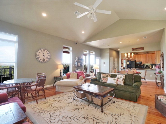 8888 Dolphin Lane, Gulf Shores, AL 36542