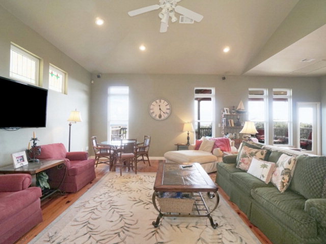 8888 Dolphin Lane, Gulf Shores, AL 36542