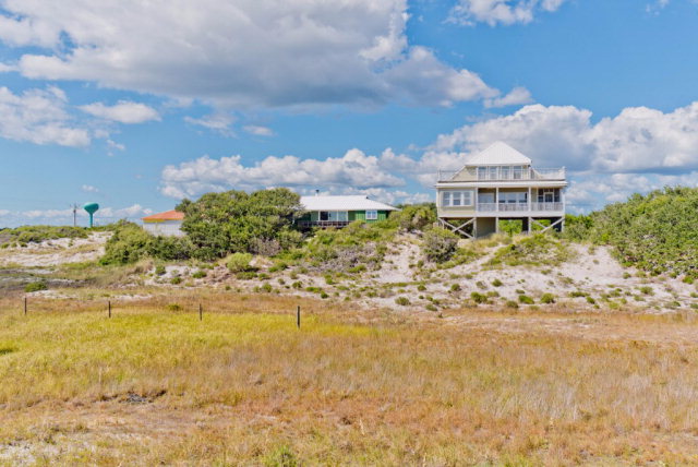 8818 Dolphin Lane, Gulf Shores, AL 36542