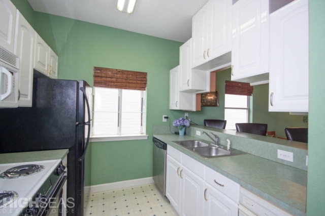 1325 Beach Blvd, Gulf Shores, AL 36542