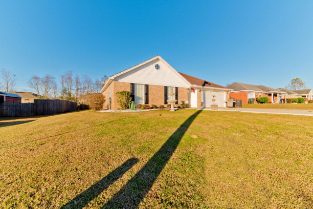 18653 Outlook Dr, Loxley, AL 36551