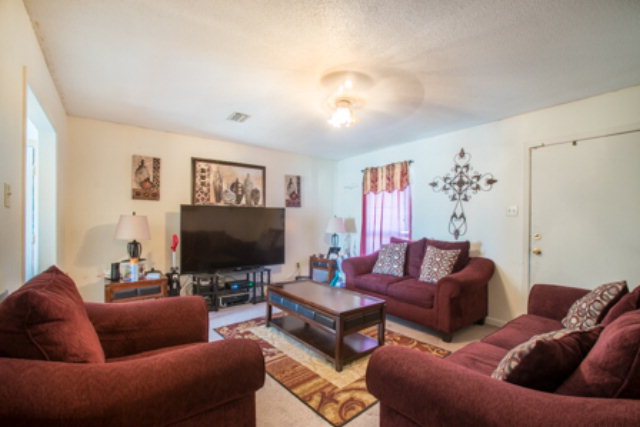 64 Fincher Ln, Loxley, AL 36551