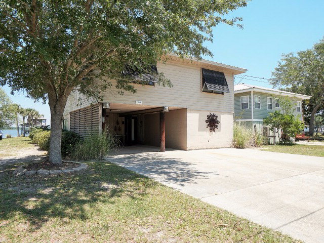 5348 Palmetto Dr, Orange Beach, AL 36561