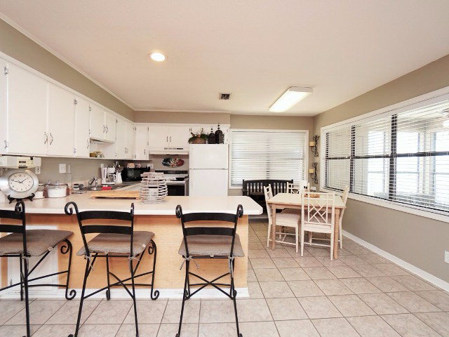 5348 Palmetto Dr, Orange Beach, AL 36561