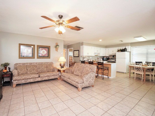5348 Palmetto Dr, Orange Beach, AL 36561