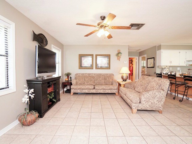 5348 Palmetto Dr, Orange Beach, AL 36561