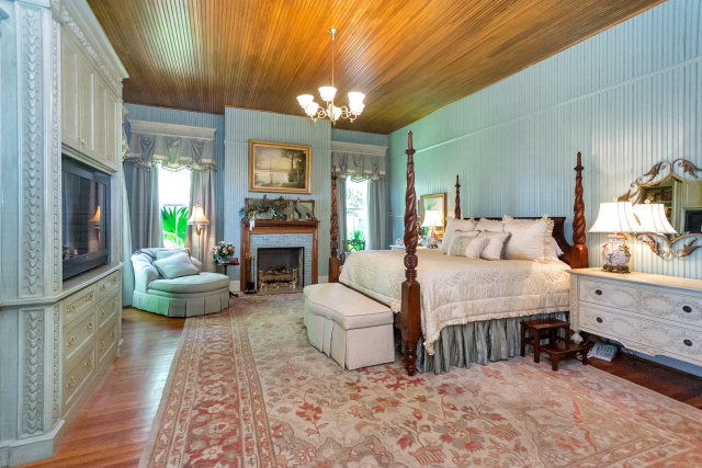 16801 Scenic Highway 98, Fairhope, AL 36564