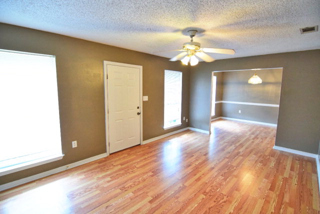 21777 Kelsey Dr, Robertsdale, AL 36567