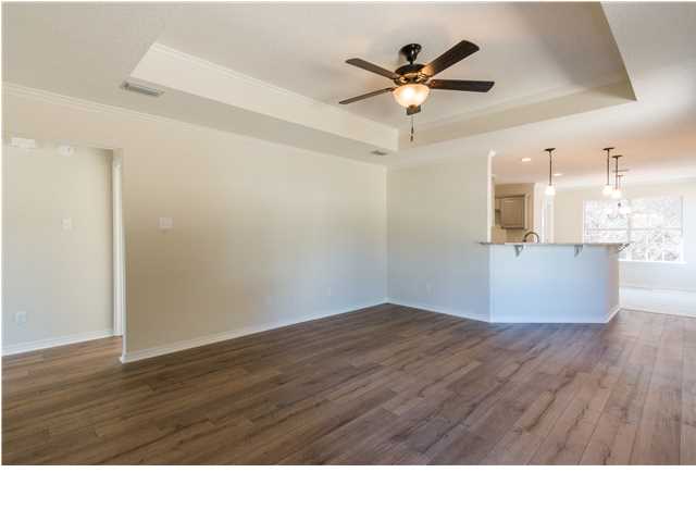 206GAYLE LN, Satsuma, AL 36572