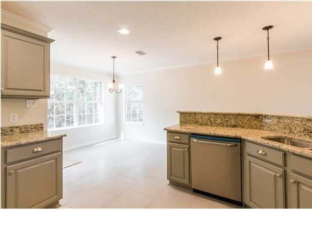 206GAYLE LN, Satsuma, AL 36572