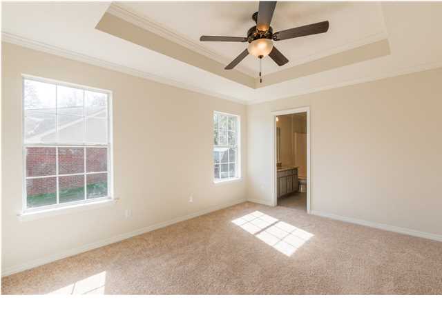 206GAYLE LN, Satsuma, AL 36572