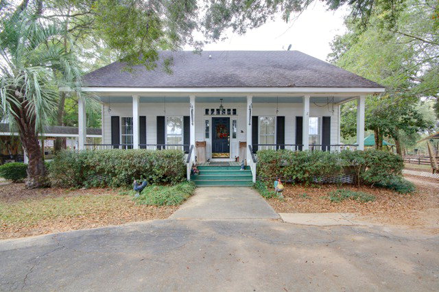 17425 County Road 55, Summerdale, AL 36580