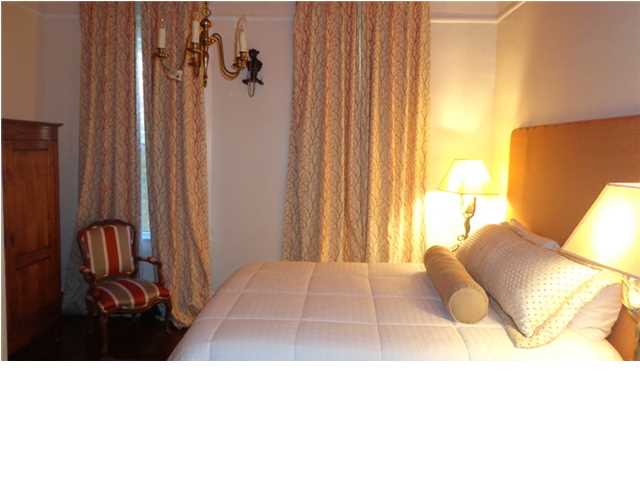 960 GOVERNMENT STREET, Mobile, AL 36604