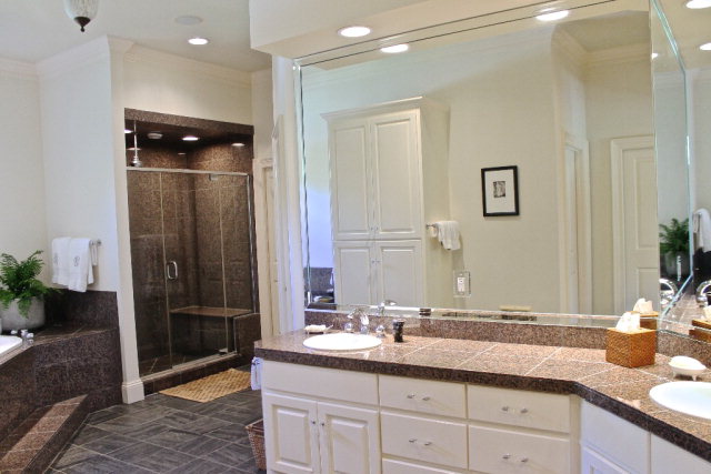 3211 Venetia Rd, Mobile, AL 36605