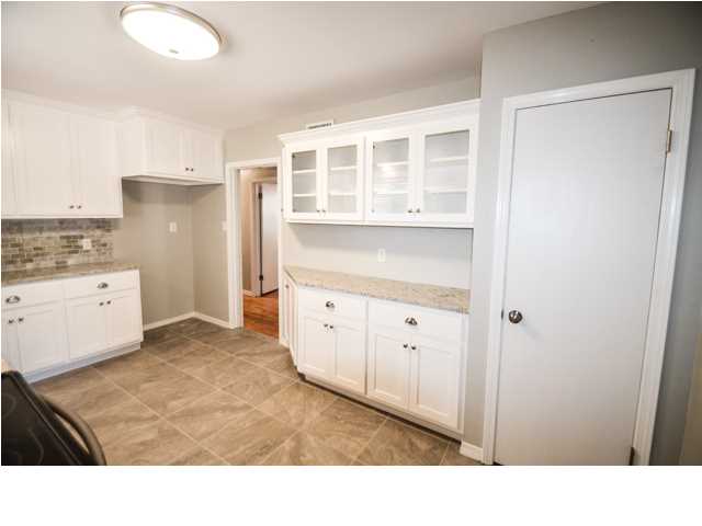 405 East FONTAINEBLEAU DR, Mobile, AL 36606