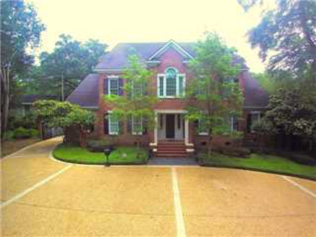 3 Kingsway Dr, Mobile, AL 36608