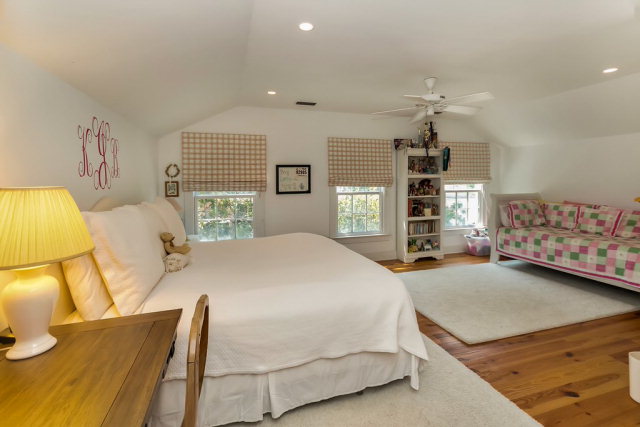 111 Myrtlewood Ln, Mobile, AL 36608